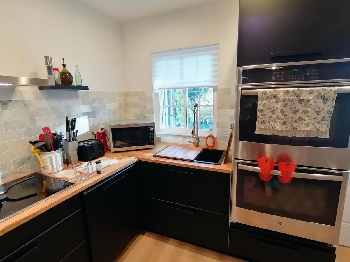 The Dacha. Cumberland Vacation Villa ภายนอก รูปภาพ